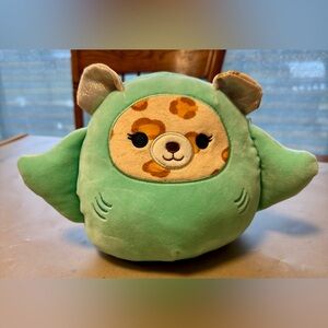 Lexie the Cheetah squishmallow in a Stingray costume